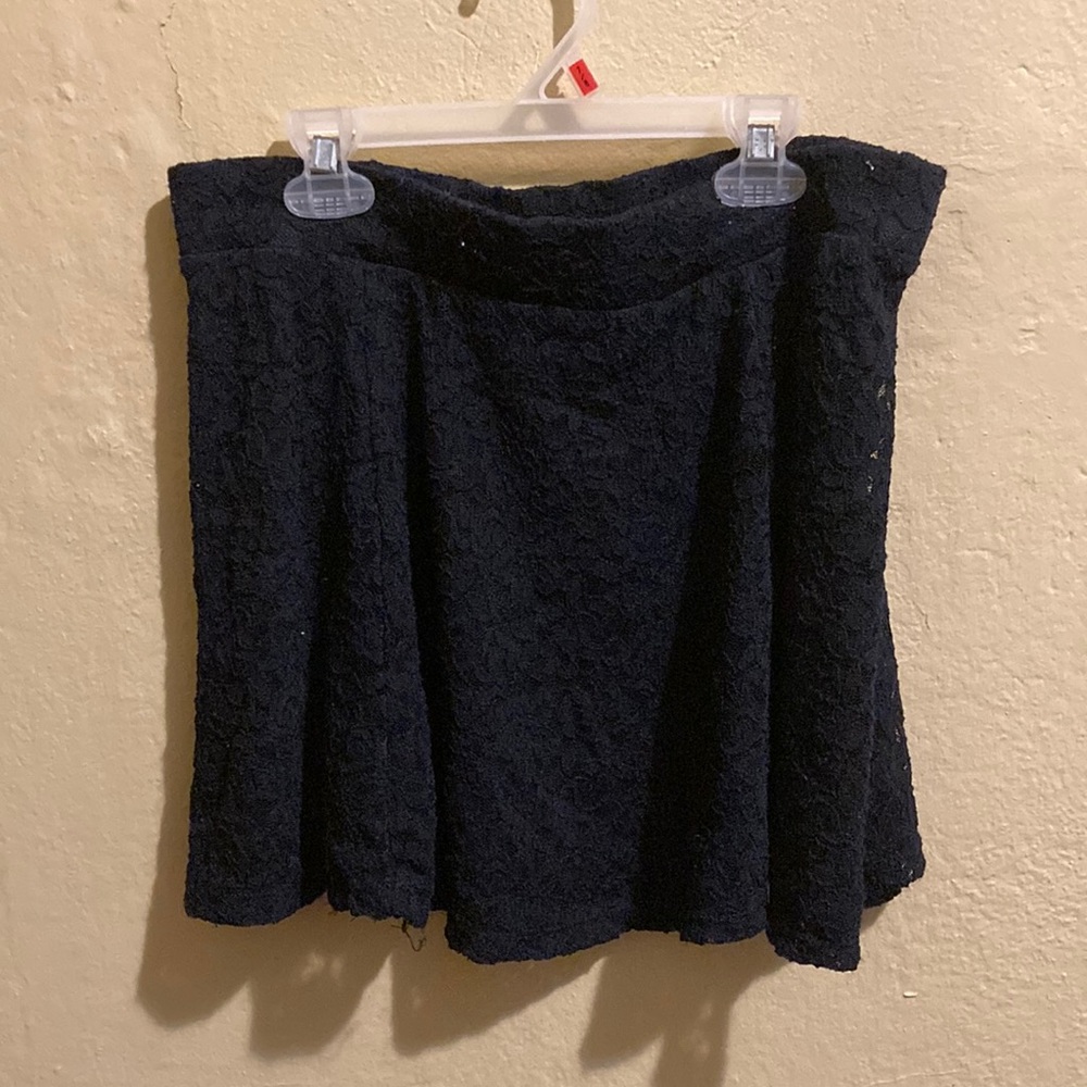 Black L skirt